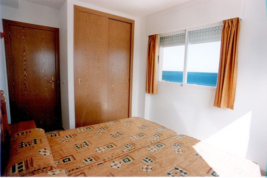 Apartamentos Turisticos Biarritz - Bloque I Gandía Eksteriør bilde