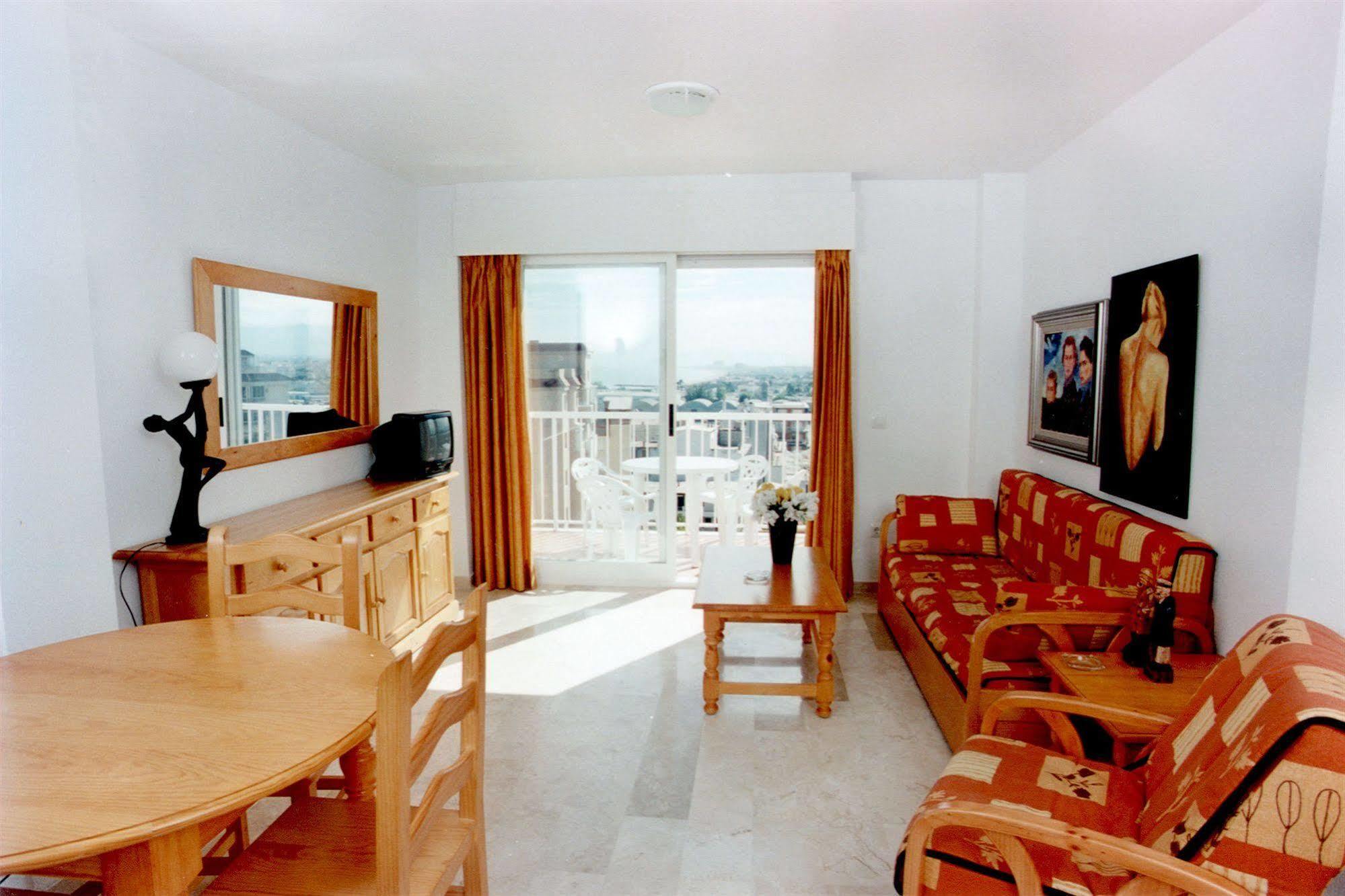 Apartamentos Turisticos Biarritz - Bloque I Gandía Eksteriør bilde