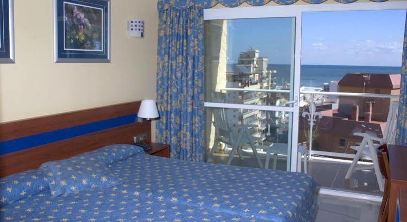 Apartamentos Turisticos Biarritz - Bloque I Gandía Eksteriør bilde