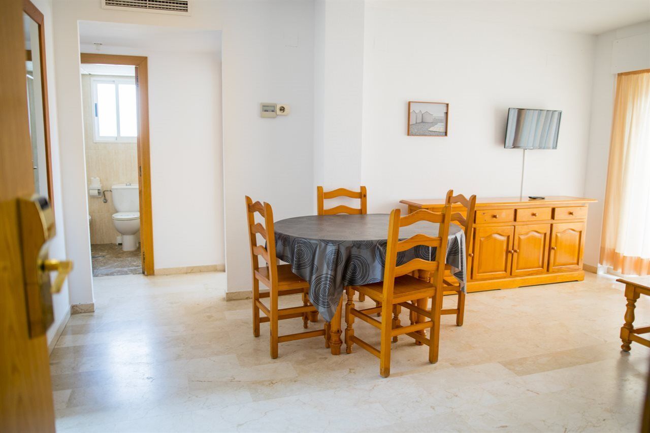 Apartamentos Turisticos Biarritz - Bloque I Gandía Eksteriør bilde